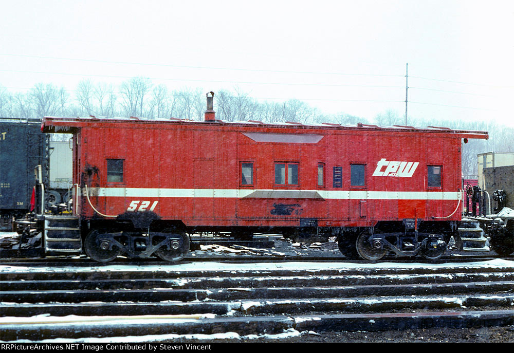 Toledo, Peoria & Western caboose TPW #521